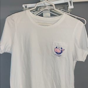 Women’s white vineyard vines Kentucky derby tee